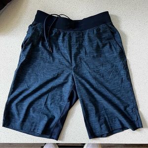 NWOT Lululemon Mens THE Short sz M Navy